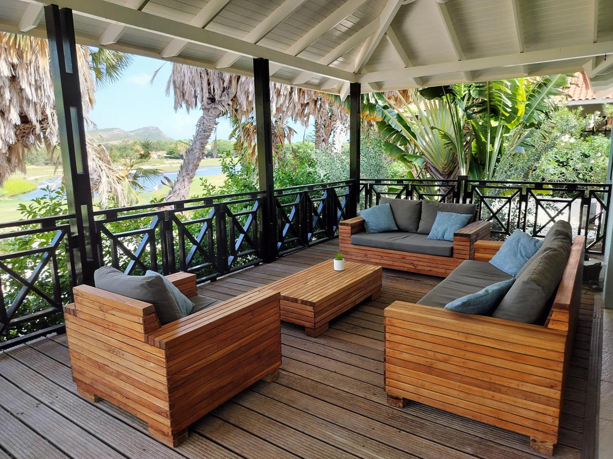 Blue Bay Beach Villa At Pool And Golfcourse Exterior foto