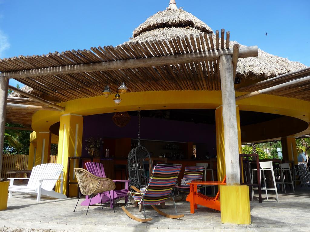 Blue Bay Beach Villa At Pool And Golfcourse Exterior foto