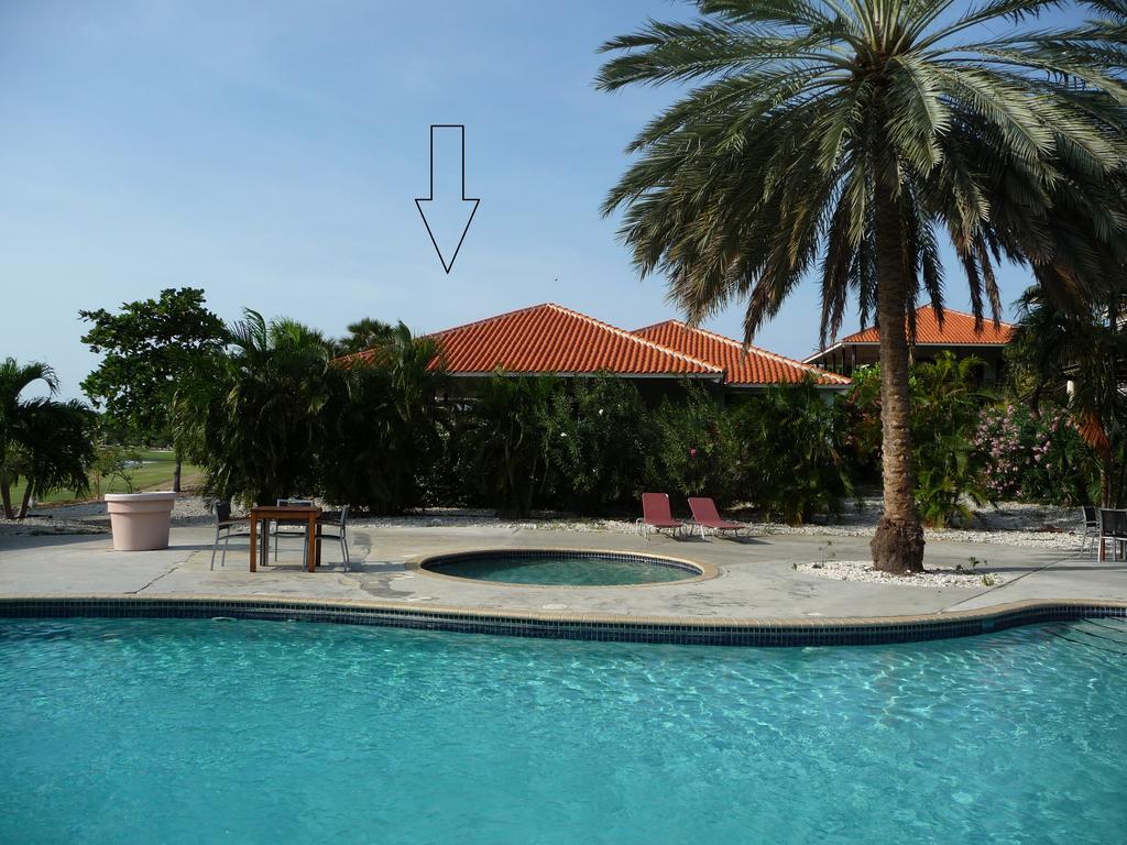 Blue Bay Beach Villa At Pool And Golfcourse Exterior foto