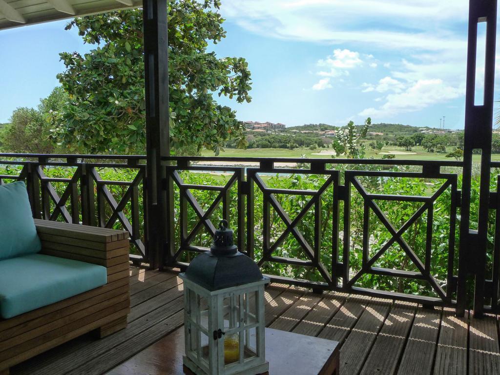 Blue Bay Beach Villa At Pool And Golfcourse Exterior foto