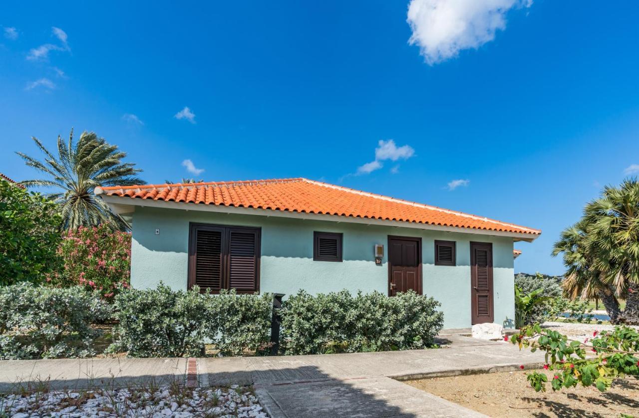 Blue Bay Beach Villa At Pool And Golfcourse Exterior foto